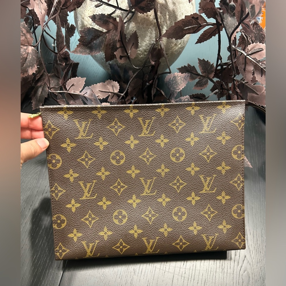 Louis Vuitton Monogram Toiletry